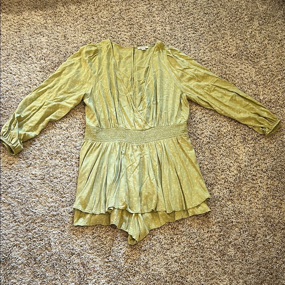 American Eagle - Green Floral Long Sleeve Romper